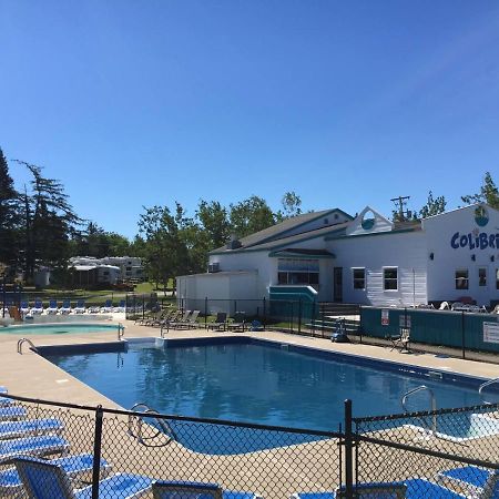 Motel And Camping Colibri Caraquet Eksteriør billede