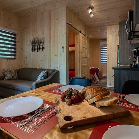 Motel And Camping Colibri Caraquet Eksteriør billede